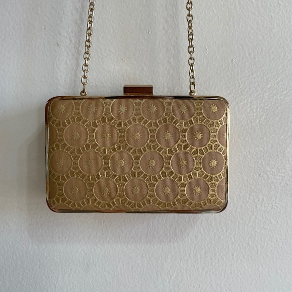 Sandra Robert’s Bag - Picture 2 of 8